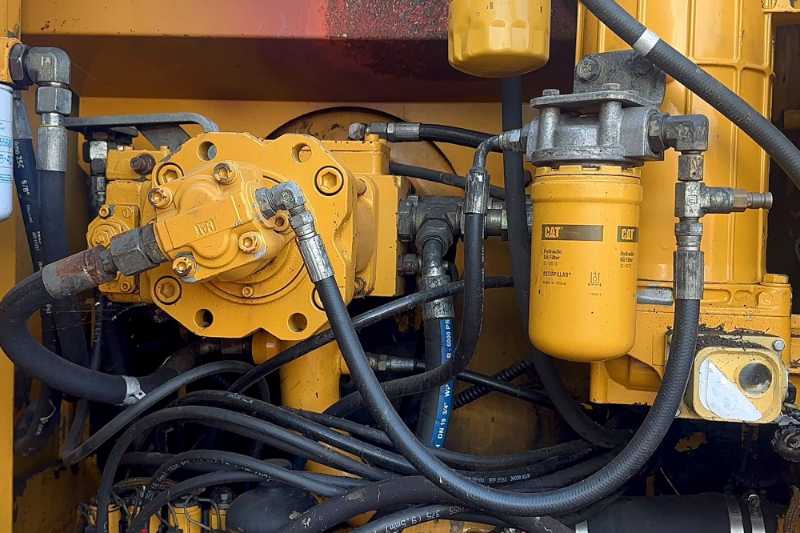 OmecoHub - Immagine CATERPILLAR 318BLN